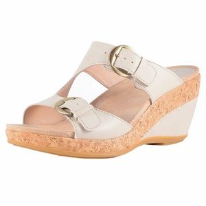 Dansko Cream Ivory Carla Wedge Sandals sz 9.5